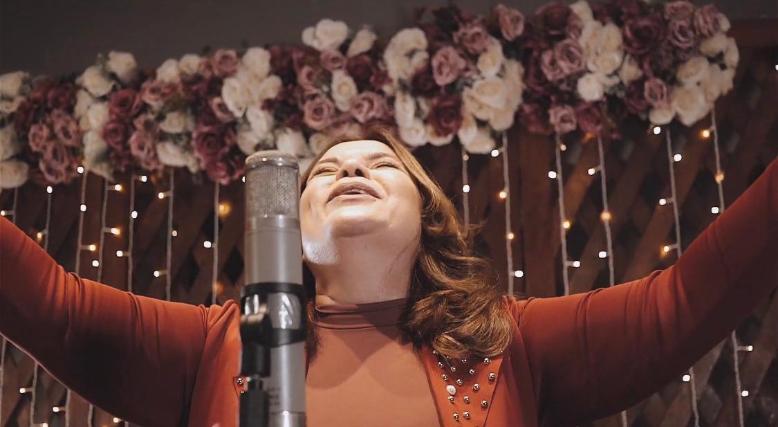 Joquebede Rodrigues lança live session da canção “Crente que é Crente”