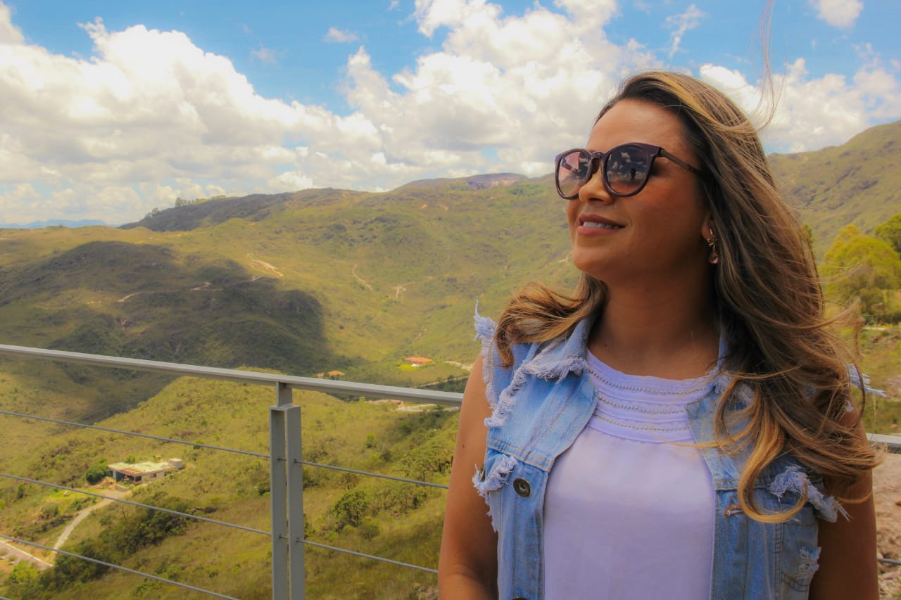 Aline Cris