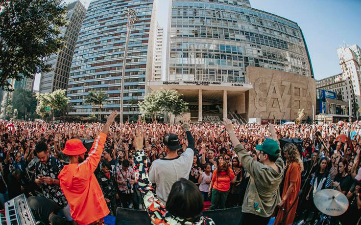 Kemuel se prepara para gravação de DVD na Avenida Paulista