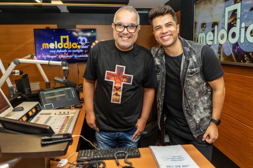 Raony Farsura participa do programa "Tribo Melodia"