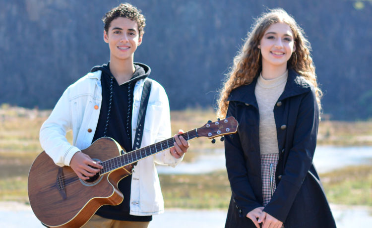 Com o confinamento, os adolescentes começaram a cantar nas transmissões online da igreja voltadas para as crianças