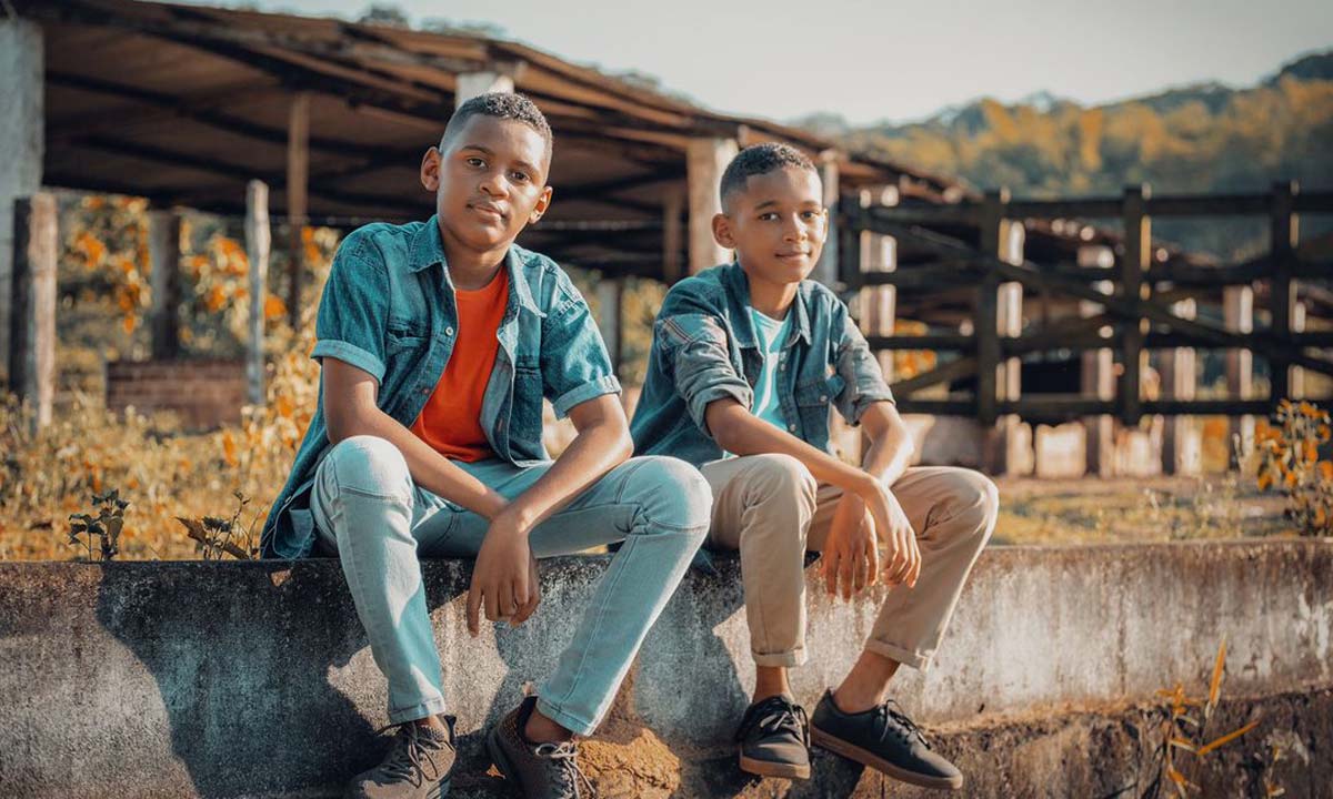 Miguel Ângelo e Gabriel lança o single "Aliança"