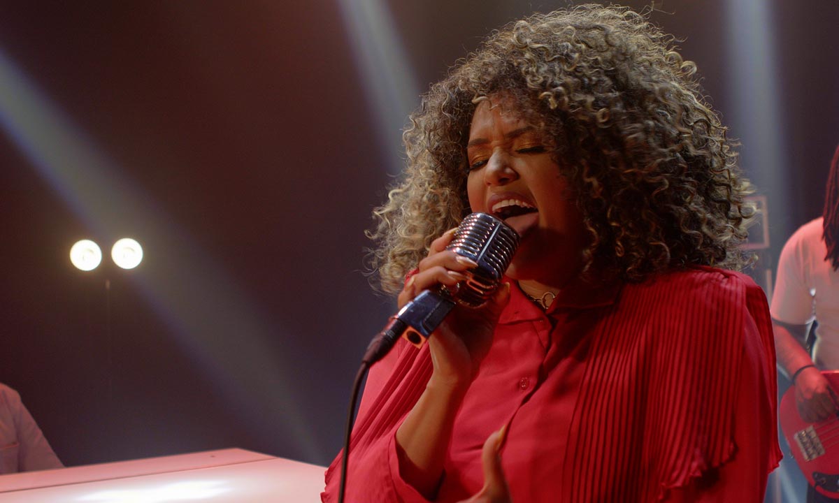 Leidy Murilho lança o single "Que amor é esse"