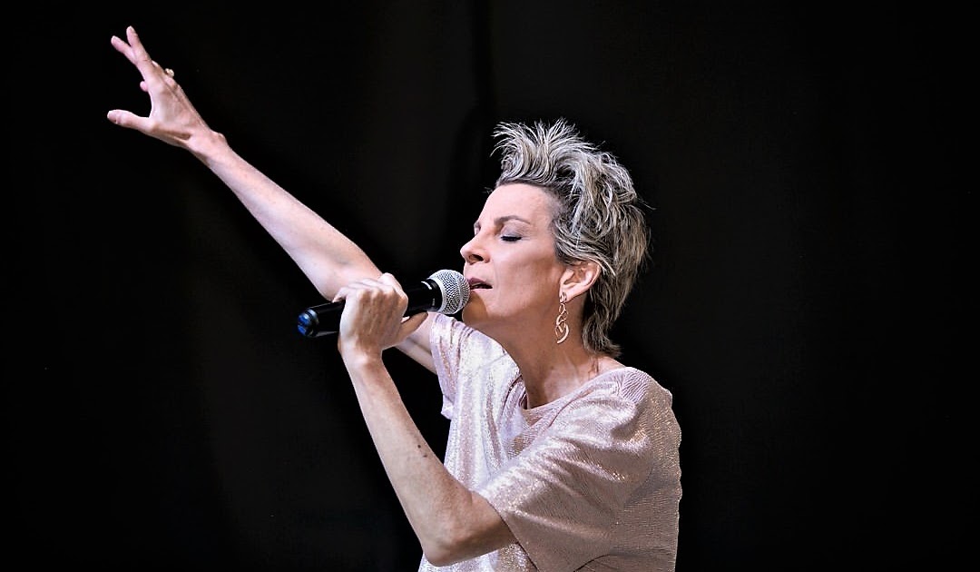 Morre aos 56 anos a cantora e pastora Ludmila Ferber