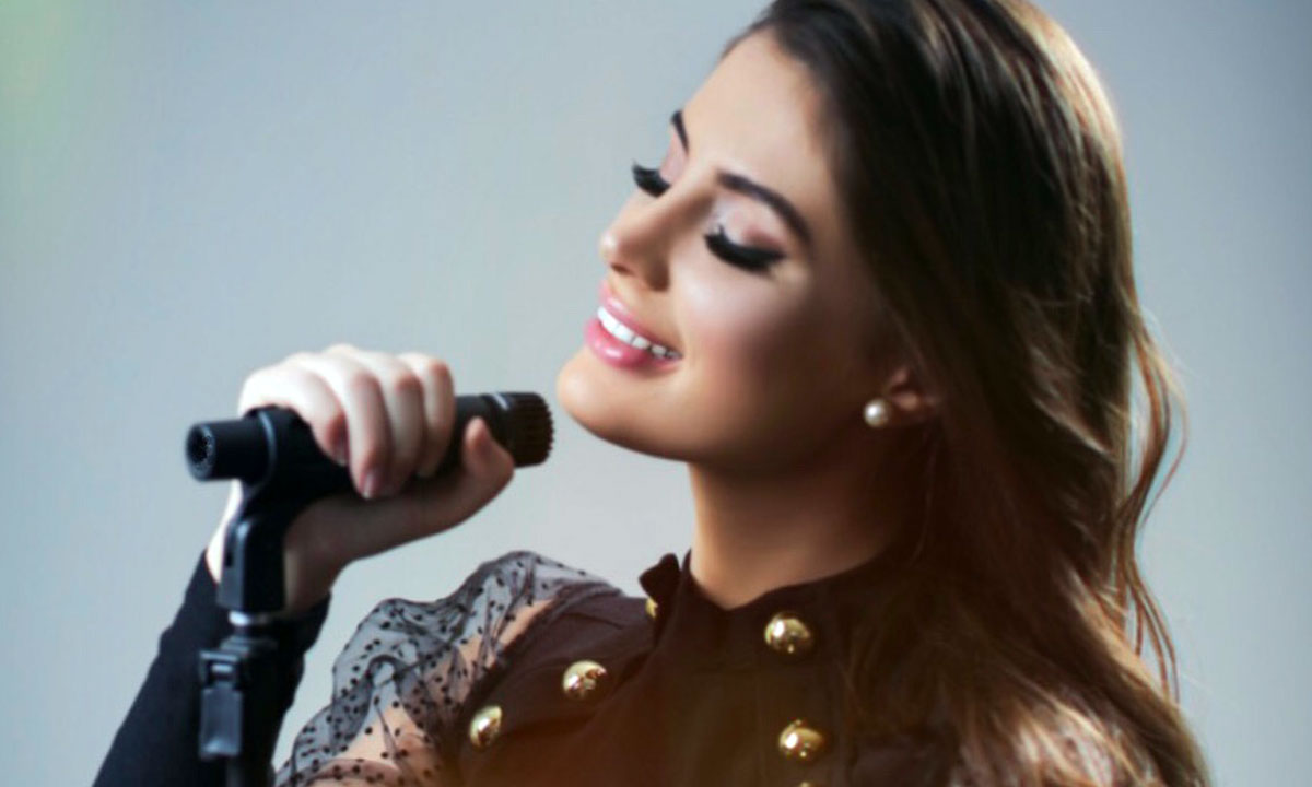 Renata Marin lançará seu novo single "Recado de Deus".