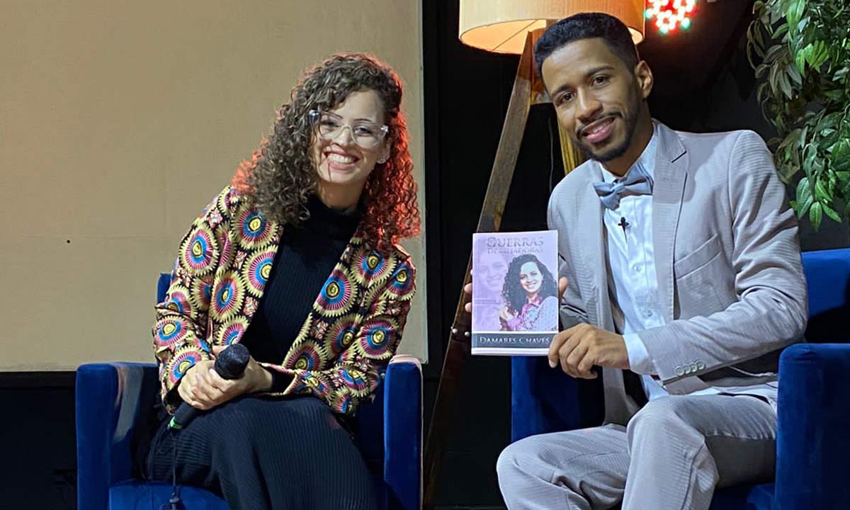 Escritora Damares Chaves, autora do livro 'Guerras Desafiadoras', conta como venceu a depressão
