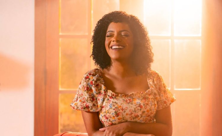 Kemilly Santos lança o álbum "Plano Original"