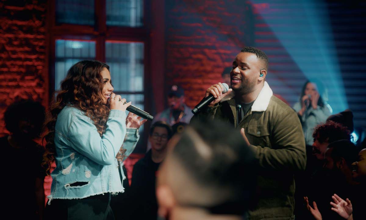 Sucesso do Maverick City ganha versão em português nas vozes de Sarah Beatriz e Samuel Messias