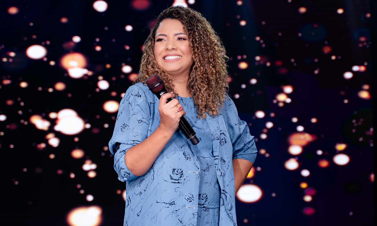 Vanessa Carvalho Apresenta o Single Irrevogável com Mensagem de Fidelidade e Entrega a Deus